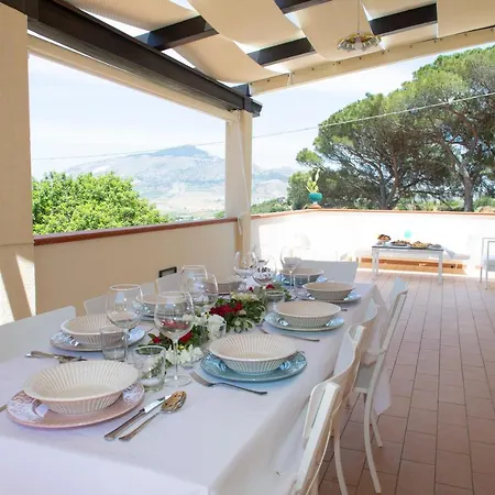 Villa Feudo Giglio Country Charme à Calatafimi-Segesta Extérieur photo